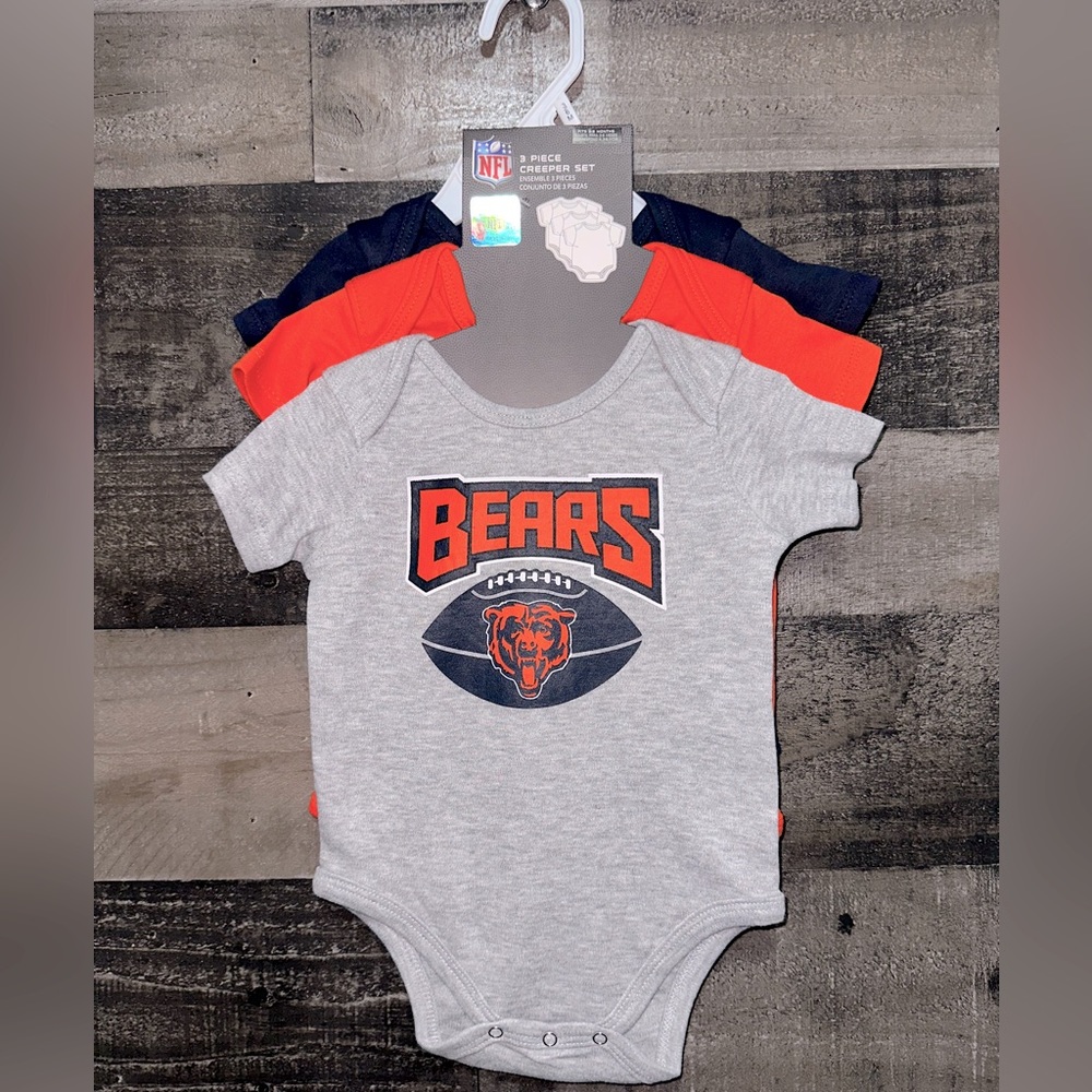 NFL Chicago Bears onsie set of 3 New with Tags 3/6m